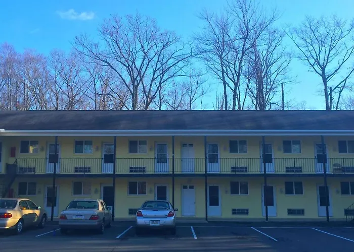 Country Place Inn And Suites White Haven