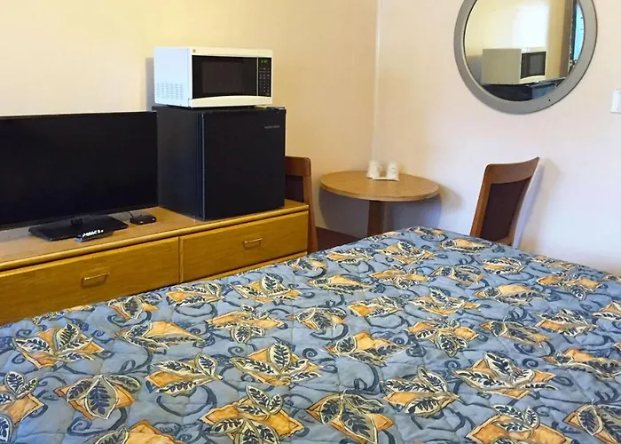 Country Place Inn And Suites White Haven